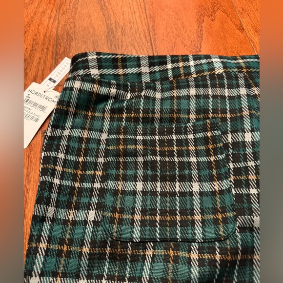 NWT BP Julia Crop Plaid Pants - Green & Black | Size M - Picture 4 of 6